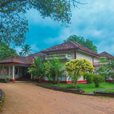 Randiyaepiliyagoda Resort Avissawella Exterior foto